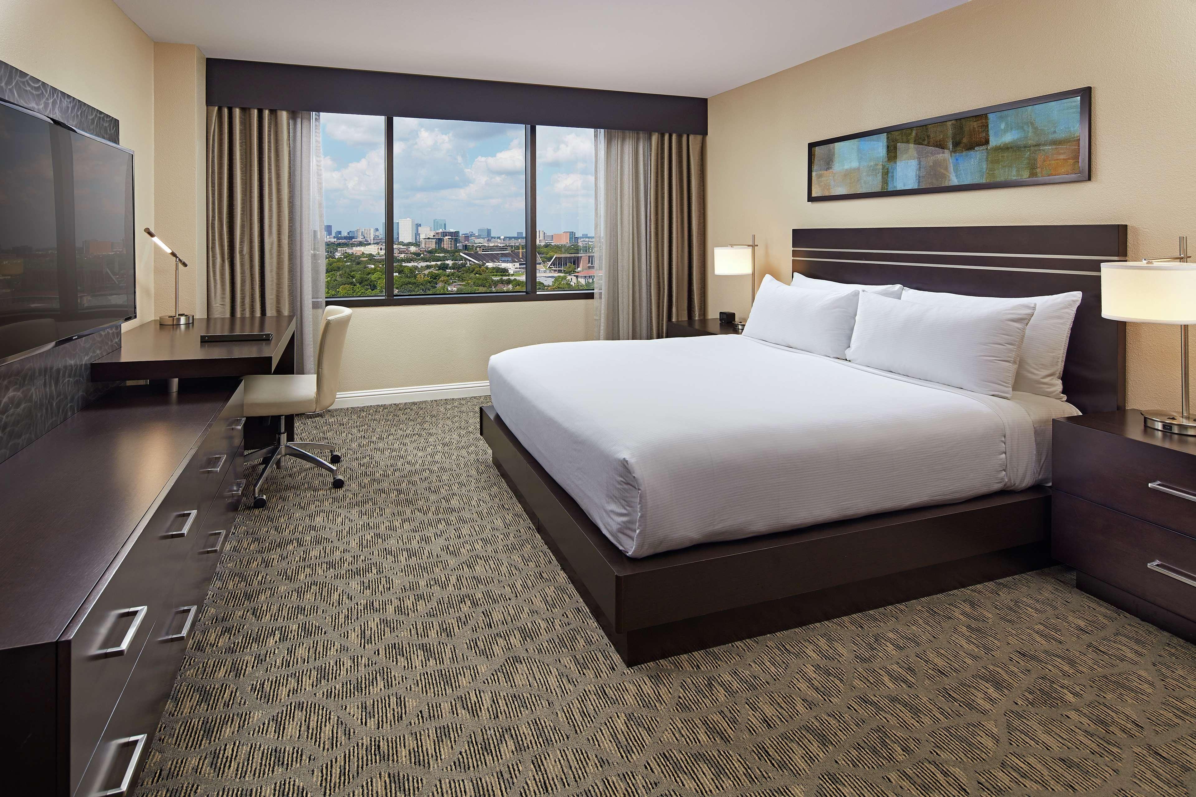 Hotel Hilton Houston Plaza/Medical Center Extérieur photo