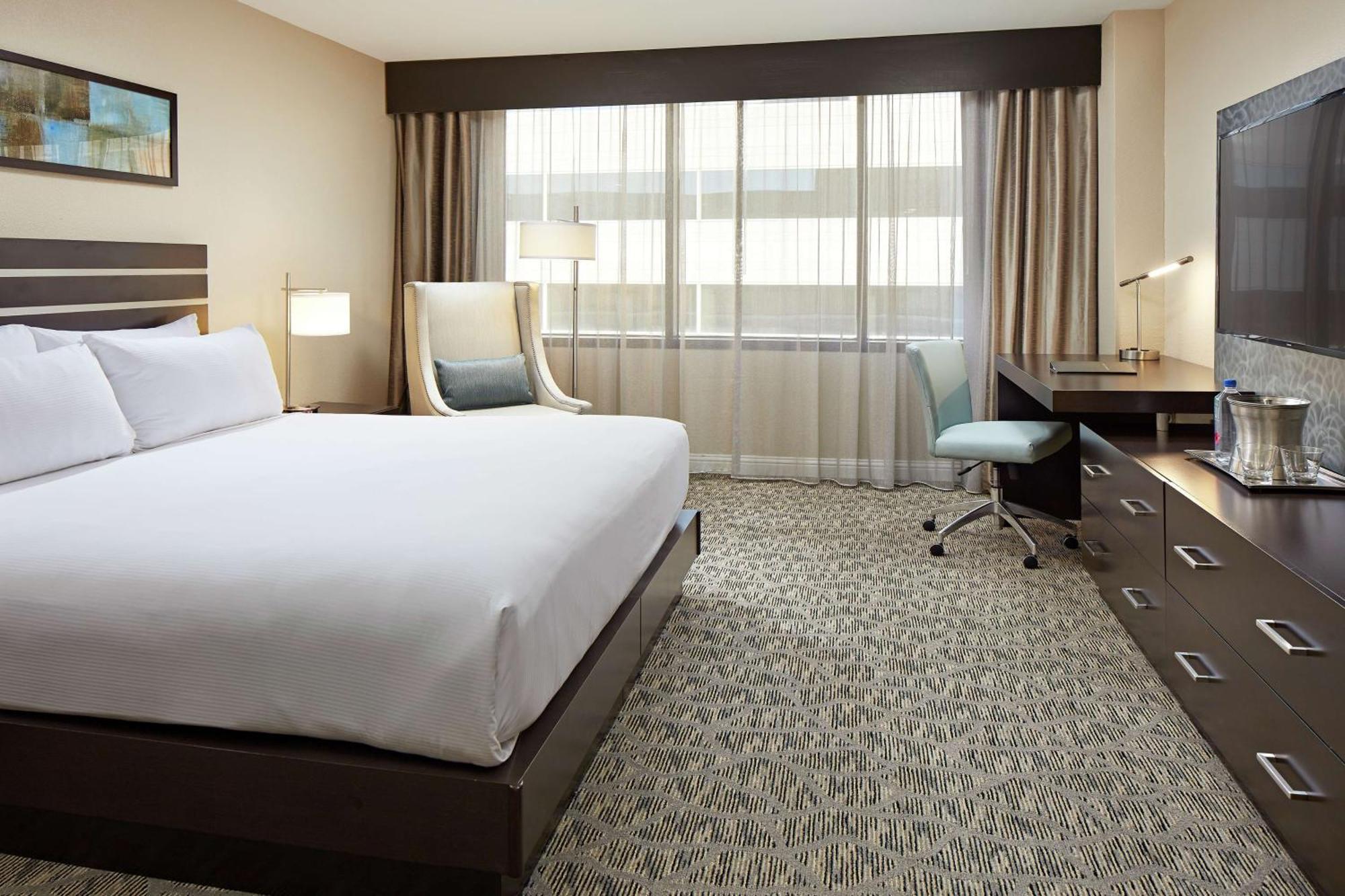 Hotel Hilton Houston Plaza/Medical Center Extérieur photo